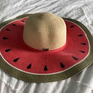 Women’s straw hat